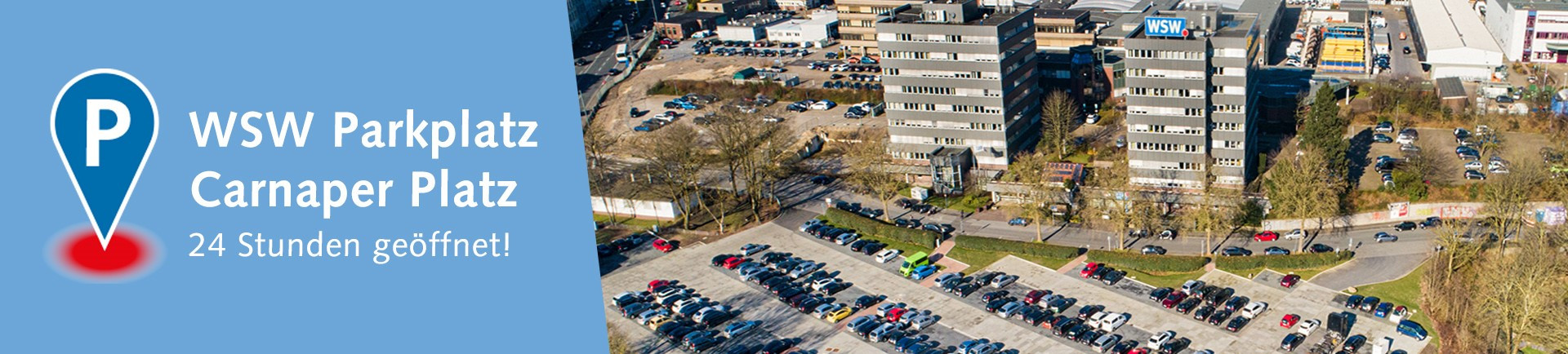Auf dem WSW Parkplatz Carnaper Platz vor dem WSW-Gebäude parken viele Autos.